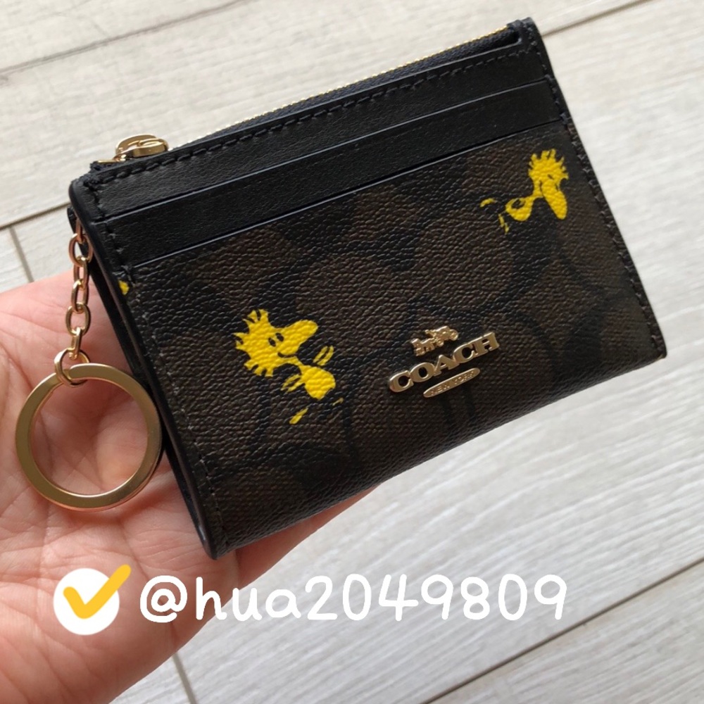 Coach X Peanuts Woodstock Card Holder ID